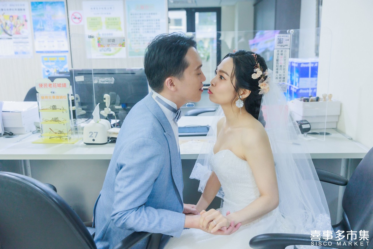 結婚登記攝影dcard,結婚登記攝影費用,結婚登記攝影台北,結婚登記拍攝,2小時註冊攝影,註冊攝影價錢,登記婚寫真,結婚登記攝影,結婚登記攝影桃園,結婚登記攝影台中,結婚登記攝影台南,結婚登記攝影高雄,登記拍照方案,結婚登記攝影推薦